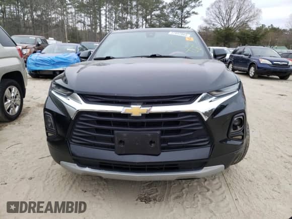 2021 Chevrolet Blazer LT z VIN 3GNKBHR4XMS587045, wystawiony jako Copart lot #47897864 z przebiegiem 105 467 mil mil oraz . Historia ofert i sprzedaży dostępna na DreamBid. Obrazek 5.