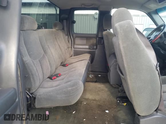 ✅ 2003 Chevrolet Silverado 1500 • VIN: 1GCEK19T13Z217754 • Лот: 33433182. Опубликован ранее на Copart с пробегом 381 850 миль. Бесплатный доступ к архиву аукционных продаж из США и подробный отчёт об истории автомобиля на DreamBid. Изображение 6.