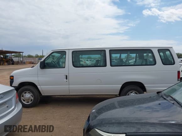 ✅ 2010 Ford Econoline Passenger XL • VIN: 1FBSS3BL0ADA68003 • Лот: 42978489. Опубликован ранее на IAAI с пробегом 142 013 миль. Бесплатный доступ к архиву аукционных продаж из США и подробный отчёт об истории автомобиля на DreamBid. Изображение 14.