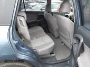 ✅ 2006 Toyota RAV4 • VIN: JTMBK33V665008174 • Лот: 43724258. Опубликован ранее на IAAI с пробегом 79 000 миль. Бесплатный доступ к архиву аукционных продаж из США и подробный отчёт об истории автомобиля на DreamBid. Изображение 8.