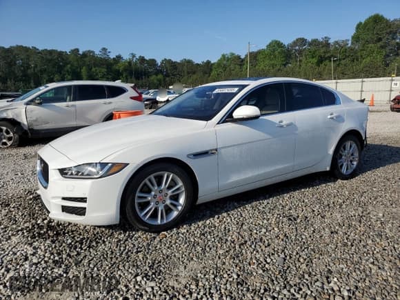 ✅ 2019 Jaguar XE 25t Premium • VIN: SAJAD4FX4KCP45437 • Lot: 55607455. Wystawiony na Copart z przebiegiem 80 766 mil. Bezpłatny archiwum sprzedaży aukcyjnych z USA i szczegółowy raport historii pojazdu na DreamBid. Zdjęcie 1.