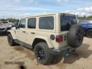 ✅ 2022 Jeep Wrangler Unlimited Sahara • VIN: 1C4JJXP60NW275702 • Лот: 80833445. Опубликован ранее на Copart с пробегом 35 895 миль. Бесплатный доступ к архиву аукционных продаж из США и подробный отчёт об истории автомобиля на DreamBid. Изображение 2.