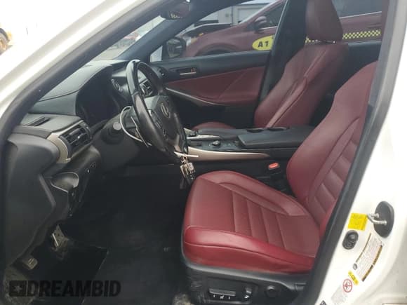 ✅ 2017 Lexus IS 350 • VIN: JTHCE1D26H5013235 • Lot: 65055085. Wystawiony na Copart z przebiegiem 149 567 mil. Bezpłatny archiwum sprzedaży aukcyjnych z USA i szczegółowy raport historii pojazdu na DreamBid. Zdjęcie 7.