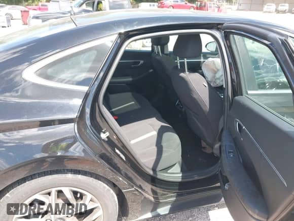 2021 Hyundai Sonata SEL with VIN KMHL14JA9MA147714, listed as a IAAI auction lot 43101880 with 30,502 mi miles and . Bid and sale history available at DreamBid. Image 8.