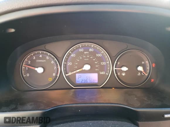 ✅ 2010 Hyundai Santa Fe SE • VIN: 5NMSH4AG6AH408668 • Lot: 81277394. Listed on Copart with 236,768 mi. Free auction sales archive from the USA and detailed vehicle history report at DreamBid. Image 9.