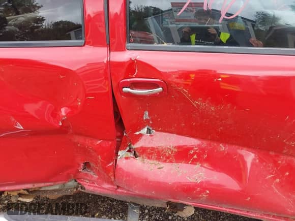 2006 Chevrolet Silverado 3500 SRW Wrk Trk with VIN 1GCHK33D56F148342, listed as a IAAI auction lot 43313976 with 227,064 mi miles and . Bid and sale history available at DreamBid. Image 5.