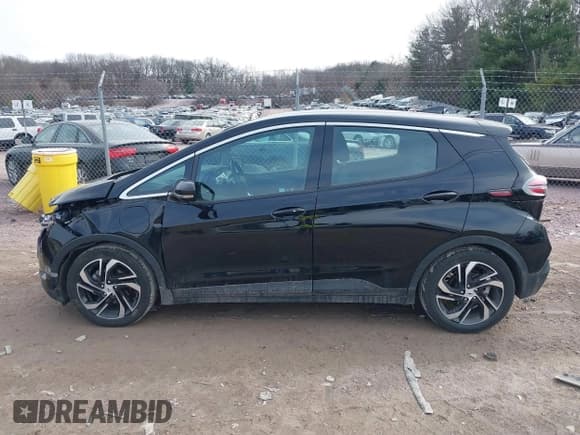 ✅ 2023 Chevrolet Bolt EV 2LT • VIN: 1G1FX6S00P4191615 • Lot: 41858146. Wystawiony na IAAI z przebiegiem 24 403 mil. Bezpłatny archiwum sprzedaży aukcyjnych z USA i szczegółowy raport historii pojazdu na DreamBid. Zdjęcie 14.