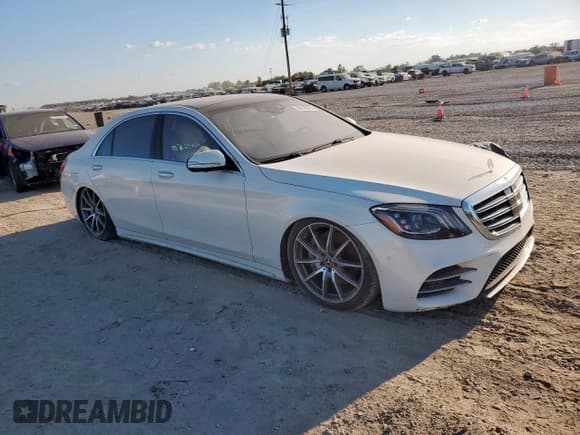 ✅ 2019 Mercedes-Benz S 560 • VIN: WDDUG8DB8KA437495 • Lot: 86145605. Wystawiony na Copart z przebiegiem 27 178 mil. Bezpłatny archiwum sprzedaży aukcyjnych z USA i szczegółowy raport historii pojazdu na DreamBid. Zdjęcie 4.