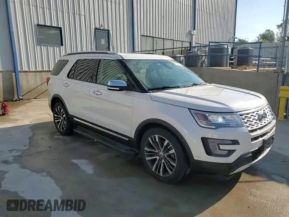 ✅ 2016 Ford Explorer Platinum • VIN: 1FM5K8HTXGGA69725 • Лот: 80161075. Опубликован ранее на Copart с пробегом 88 484 миль. Бесплатный доступ к архиву аукционных продаж из США и подробный отчёт об истории автомобиля на DreamBid. Изображение 14.