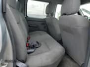 ✅ 2002 Nissan Frontier SE • VIN: 1N6ED29Y12C320313 • Lot: 67719214. Wystawiony na Copart z przebiegiem 106 551 mil. Bezpłatny archiwum sprzedaży aukcyjnych z USA i szczegółowy raport historii pojazdu na DreamBid. Zdjęcie 10.