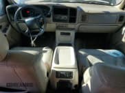 ✅ 2002 Chevrolet Suburban LS • VIN: 3GNEC16T72G259529 • Лот: 88312185. Опубликован ранее на Copart с пробегом 120 604 миль. Бесплатный доступ к архиву аукционных продаж из США и подробный отчёт об истории автомобиля на DreamBid. Изображение 8.