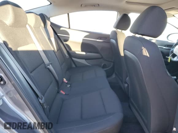 ✅ 2019 Hyundai Elantra SEL • VIN: KMHD84LF7KU876086 • Lot: 90403825. Wystawiony na Copart z przebiegiem 103 556 mil. Bezpłatny archiwum sprzedaży aukcyjnych z USA i szczegółowy raport historii pojazdu na DreamBid. Zdjęcie 10.