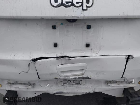 ✅ 2020 Jeep Grand Cherokee Limited • VIN: 1C4RJFBG3LC193541 • Лот: 43385955. Опубликован ранее на IAAI с пробегом 86 457 миль. Бесплатный доступ к архиву аукционных продаж из США и подробный отчёт об истории автомобиля на DreamBid. Изображение 20.