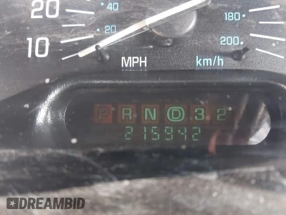 ✅ 2004 Buick Century Custom • VIN: 2G4WS52J441158998 • Lot: 43208383. Wystawiony na IAAI z przebiegiem 215 942 mil. Bezpłatny archiwum sprzedaży aukcyjnych z USA i szczegółowy raport historii pojazdu na DreamBid. Zdjęcie 7.