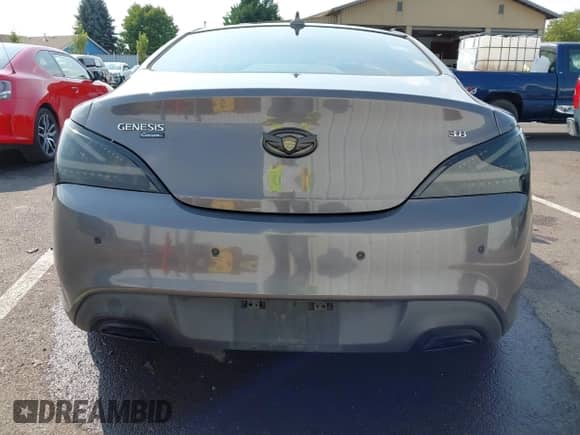 2013 Hyundai Genesis Coupe Track с VIN KMHHU6KJ0DU080216, выставлен на аукционе IAAI как лот 43224548 с пробегом 135 630 миль миль и . История ставок и продаж доступна на DreamBid. Изображение 16.