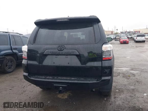 ✅ 2024 Toyota 4Runner SR5 • VIN: JTEEU5JR5R5316445 • Лот: 41502908. Опубликован ранее на IAAI с пробегом 2 407 миль. Бесплатный доступ к архиву аукционных продаж из США и подробный отчёт об истории автомобиля на DreamBid. Изображение 17.