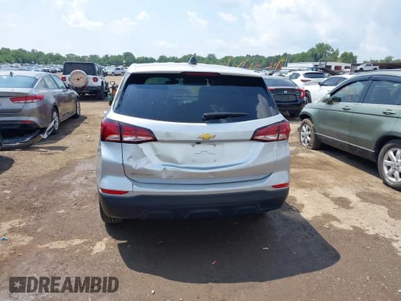 ✅ 2022 Chevrolet Equinox LS • VIN: 3GNAXHEV6NS146011 • Lot: 42966139. Listed on IAAI with 45,459 mi. Free auction sales archive from the USA and detailed vehicle history report at DreamBid. Image 15.