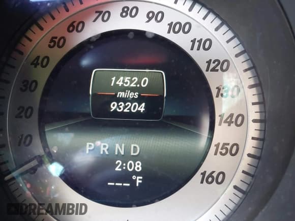 ✅ 2014 Mercedes-Benz C 250 • VIN: WDDGJ4HB6EG286448 • Lot: 41668638. Wystawiony na IAAI z przebiegiem 93 204 mil. Bezpłatny archiwum sprzedaży aukcyjnych z USA i szczegółowy raport historii pojazdu na DreamBid. Zdjęcie 14.