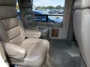 ✅ 2000 GMC Savana Cargo RV Conversion • VIN: 1GDFG15R1Y1121592 • Lot: 72927304. Wystawiony na Copart z przebiegiem 108 871 mil. Bezpłatny archiwum sprzedaży aukcyjnych z USA i szczegółowy raport historii pojazdu na DreamBid. Zdjęcie 11.