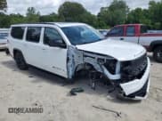 ✅ 2024 Jeep Wagoneer Series II • VIN: 1C4SJSBP1RS106082 • Lot: 63487785. Wystawiony na Copart z przebiegiem 9 476 mil. Bezpłatny archiwum sprzedaży aukcyjnych z USA i szczegółowy raport historii pojazdu na DreamBid. Zdjęcie 4.