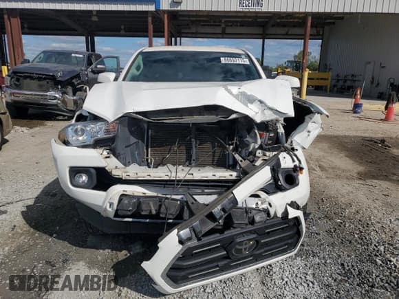 ✅ 2019 Toyota Tacoma SR • VIN: 5TFAX5GN7KX139938 • Лот: 86893115. Опубликован ранее на Copart с пробегом 74 070 миль. Бесплатный доступ к архиву аукционных продаж из США и подробный отчёт об истории автомобиля на DreamBid. Изображение 5.