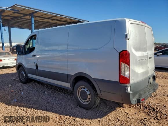 ✅ 2018 Ford Transit • VIN: 1FTYE1ZMXJKB46489 • Lot: 95571685. Wystawiony na Copart z przebiegiem 208 252 mil. Bezpłatny archiwum sprzedaży aukcyjnych z USA i szczegółowy raport historii pojazdu na DreamBid. Zdjęcie 2.