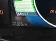 2017 Chevrolet Bolt EV Premier z VIN 1G1FX6S09H4175575, wystawiony jako IAAI lot #43382197 z przebiegiem 71 375 mil mil oraz . Historia ofert i sprzedaży dostępna na DreamBid. Obrazek 15.