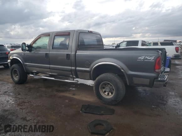 ✅ 2002 Ford F-250 XL • VIN: 1FTNW21F32EA02009 • Lot: 90552155. Wystawiony na Copart z przebiegiem 300 338 mil. Bezpłatny archiwum sprzedaży aukcyjnych z USA i szczegółowy raport historii pojazdu na DreamBid. Zdjęcie 2.
