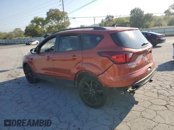 ✅ 2019 Ford Escape SE • VIN: 1FMCU0GD4KUC05919 • Lot: 80580195. Wystawiony na Copart z przebiegiem 148 001 mil. Bezpłatny archiwum sprzedaży aukcyjnych z USA i szczegółowy raport historii pojazdu na DreamBid. Zdjęcie 2.