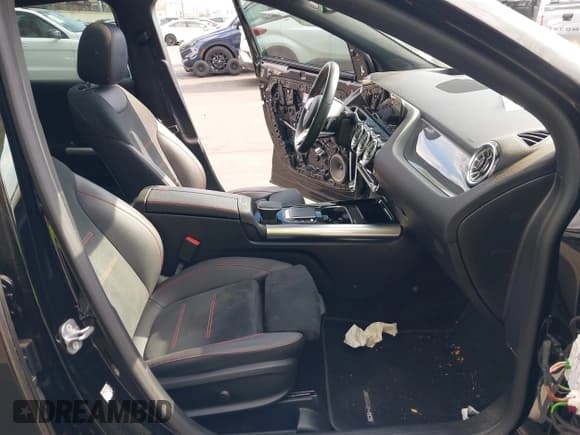 ✅ 2023 Mercedes-Benz GLA 45 AMG • VIN: W1N4N5DB7PJ490543 • Lot: 41264533. Listed on IAAI with 19,461 mi. Free auction sales archive from the USA and detailed vehicle history report at DreamBid. Image 5.