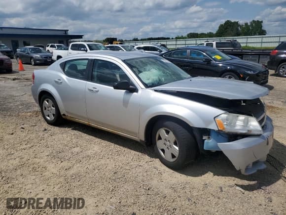 ✅ 2010 Dodge Avenger SXT • VIN: 1B3CC4FB7AN189742 • Lot: 63612184. Wystawiony na Copart z przebiegiem Nie podano. Bezpłatny archiwum sprzedaży aukcyjnych z USA i szczegółowy raport historii pojazdu na DreamBid. Zdjęcie 4.