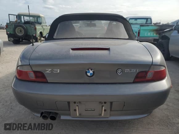 ✅ 2002 BMW Z3 2.5 • VIN: 4USCN33422LK51029 • Lot: 74471984. Wystawiony na Copart z przebiegiem Nie podano. Bezpłatny archiwum sprzedaży aukcyjnych z USA i szczegółowy raport historii pojazdu na DreamBid. Zdjęcie 6.