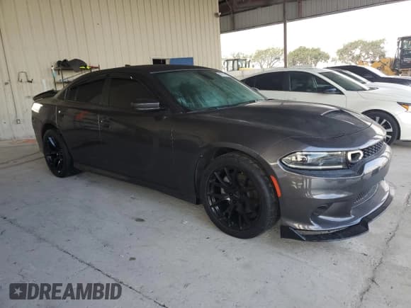 ✅ 2022 Dodge Charger R/T • VIN: 2C3CDXCTXNH257559 • Lot: 47611415. Listed on Copart with 10,452 mi. Free auction sales archive from the USA and detailed vehicle history report at DreamBid. Image 4.
