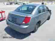 2004 Saturn ION ION 2 z VIN 1G8AJ52F74Z186860, wystawiony jako IAAI lot #42574531 z przebiegiem 204 627 mil mil oraz . Historia ofert i sprzedaży dostępna na DreamBid. Obrazek 4.