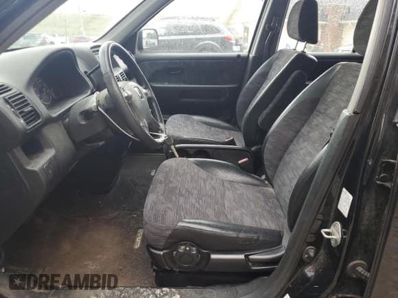 ✅ 2003 Honda CR-V LX • VIN: SHSRD78483U102902 • Лот: 84215885. Опубликован ранее на Copart с пробегом 99 701 миль. Бесплатный доступ к архиву аукционных продаж из США и подробный отчёт об истории автомобиля на DreamBid. Изображение 7.