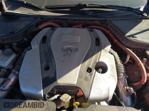 ✅ 2014 Infiniti Q50 Hybrid Premium • VIN: JN1AV7AP1EM690435 • Lot: 43642478. Wystawiony na IAAI z przebiegiem 220 939 mil. Bezpłatny archiwum sprzedaży aukcyjnych z USA i szczegółowy raport historii pojazdu na DreamBid. Zdjęcie 10.