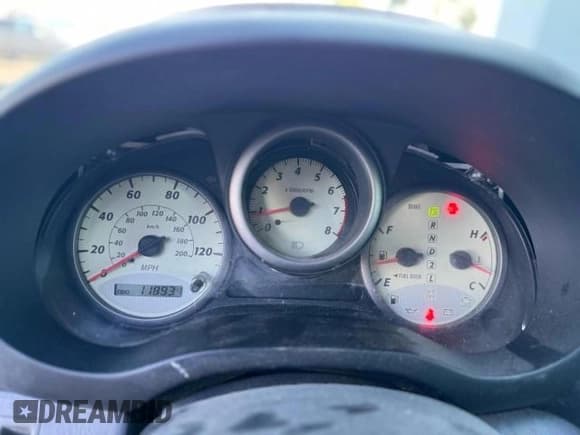 ✅ 2001 Toyota RAV4 • VIN: JTEHH20V010075765 • Лот: 84065375. Опубликован ранее на Copart с пробегом 118 931 миль. Бесплатный доступ к архиву аукционных продаж из США и подробный отчёт об истории автомобиля на DreamBid. Изображение 8.