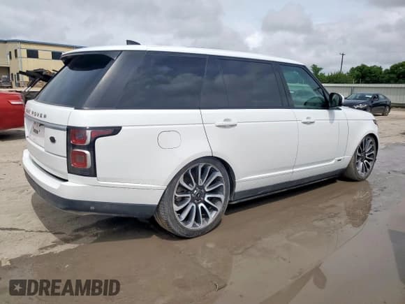 ✅ 2018 Land Rover Range Rover • VIN: SALGS5RE4JA381585 • Лот: 60963545. Опубликован ранее на Copart с пробегом 76 529 миль. Бесплатный доступ к архиву аукционных продаж из США и подробный отчёт об истории автомобиля на DreamBid. Изображение 3.
