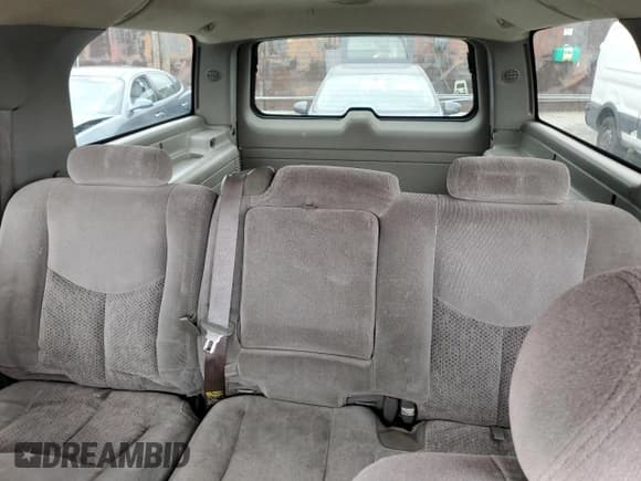 ✅ 2004 Chevrolet Suburban LT • VIN: 3GNEC16T34G196660 • Лот: 55841965. Опубликован ранее на Copart с пробегом Не указан. Бесплатный доступ к архиву аукционных продаж из США и подробный отчёт об истории автомобиля на DreamBid. Изображение 10.