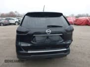 ✅ 2015 Nissan Rogue SL • VIN: 5N1AT2MV3FC883687 • Lot: 43762257. Wystawiony na IAAI z przebiegiem 164 773 mil. Bezpłatny archiwum sprzedaży aukcyjnych z USA i szczegółowy raport historii pojazdu na DreamBid. Zdjęcie 16.
