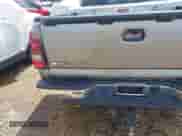 2007 Chevrolet Silverado 1500 LT1 z VIN 2GCEC13Z271162112, wystawiony jako IAAI lot #42003402 z przebiegiem 343 076 mil mil oraz . Historia ofert i sprzedaży dostępna na DreamBid. Obrazek 17.