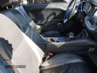 ✅ 2015 Dodge Challenger SXT Plus • VIN: 2C3CDZBG9FH744270 • Lot: 41679506. Wystawiony na IAAI z przebiegiem 143 622 mil. Bezpłatny archiwum sprzedaży aukcyjnych z USA i szczegółowy raport historii pojazdu na DreamBid. Zdjęcie 5.