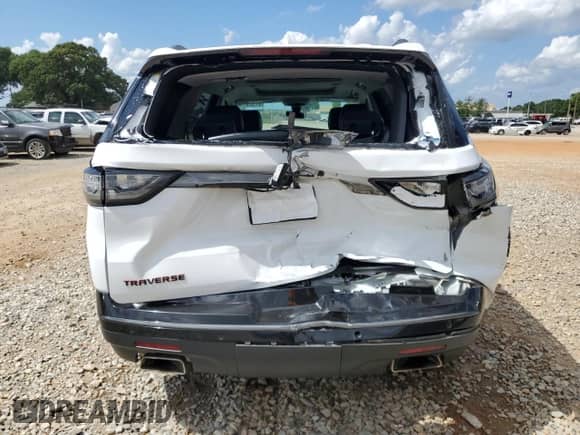 2021 Chevrolet Traverse Premier z VIN 1GNERKKWXMJ195900, wystawiony jako Copart lot #61345015 z przebiegiem 66 033 mil mil oraz Szkoda całkowita • Salvage title. Historia ofert i sprzedaży dostępna na DreamBid. Obrazek 6.