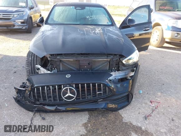 ✅ 2023 Mercedes-Benz C 43 AMG • VIN: W1KAF8HB7PR136628 • Lot: 43582086. Wystawiony na IAAI z przebiegiem 18 384 mil. Bezpłatny archiwum sprzedaży aukcyjnych z USA i szczegółowy raport historii pojazdu na DreamBid. Zdjęcie 6.