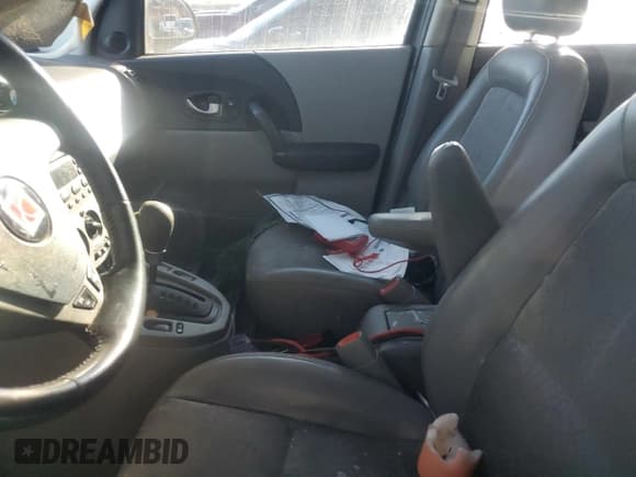 ✅ 2004 Saturn VUE V6 • VIN: 5GZCZ63474S870891 • Lot: 41636295. Wystawiony na Copart z przebiegiem Nie podano. Bezpłatny archiwum sprzedaży aukcyjnych z USA i szczegółowy raport historii pojazdu na DreamBid. Zdjęcie 7.