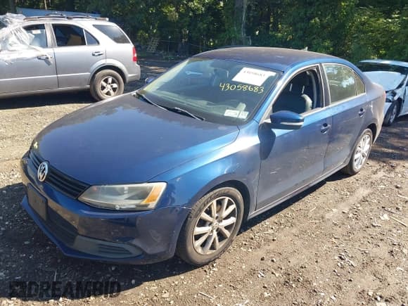 ✅ 2011 Volkswagen Jetta SE • VIN: 3VWDZ7AJ8BM321742 • Lot: 43058683. Listed on IAAI with 139,618 mi. Free auction sales archive from the USA and detailed vehicle history report at DreamBid. Image 2.