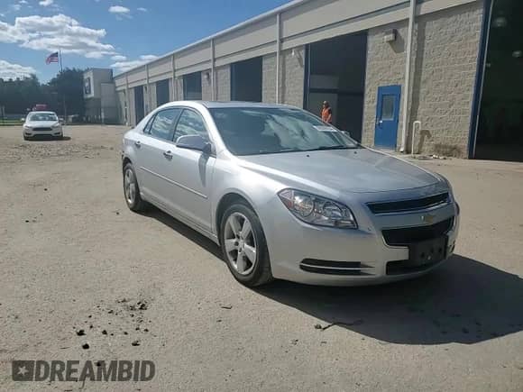 2012 Chevrolet Malibu 2LT z VIN 1G1ZD5E07CF330472, wystawiony jako Copart lot #69040254 z przebiegiem 136 393 mil mil oraz Szkoda całkowita • Salvage title. Historia ofert i sprzedaży dostępna na DreamBid. Obrazek 11.