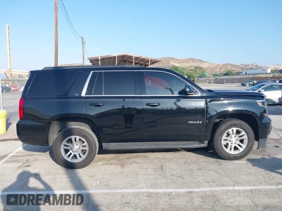✅ 2017 Chevrolet Tahoe LT • VIN: 1GNSCBKC3HR200372 • Лот: 42433662. Опубликован ранее на IAAI с пробегом 111 046 миль. Бесплатный доступ к архиву аукционных продаж из США и подробный отчёт об истории автомобиля на DreamBid. Изображение 13.