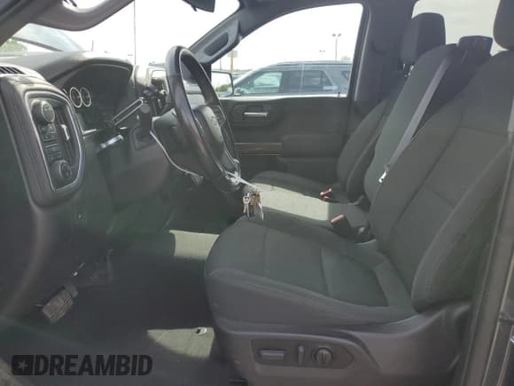 ✅ 2021 Chevrolet Silverado 1500 LT • VIN: 1GCPYJEK2MZ417421 • Lot: 57513795. Wystawiony na Copart z przebiegiem 127 806 mil. Bezpłatny archiwum sprzedaży aukcyjnych z USA i szczegółowy raport historii pojazdu na DreamBid. Zdjęcie 7.