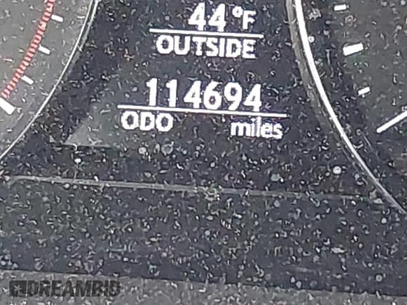 ✅ 2015 Lexus LS 460 • VIN: JTHCL5EF9F5024449 • Лот: 43544643. Опубликован ранее на IAAI с пробегом 114 694 миль. Бесплатный доступ к архиву аукционных продаж из США и подробный отчёт об истории автомобиля на DreamBid. Изображение 16.